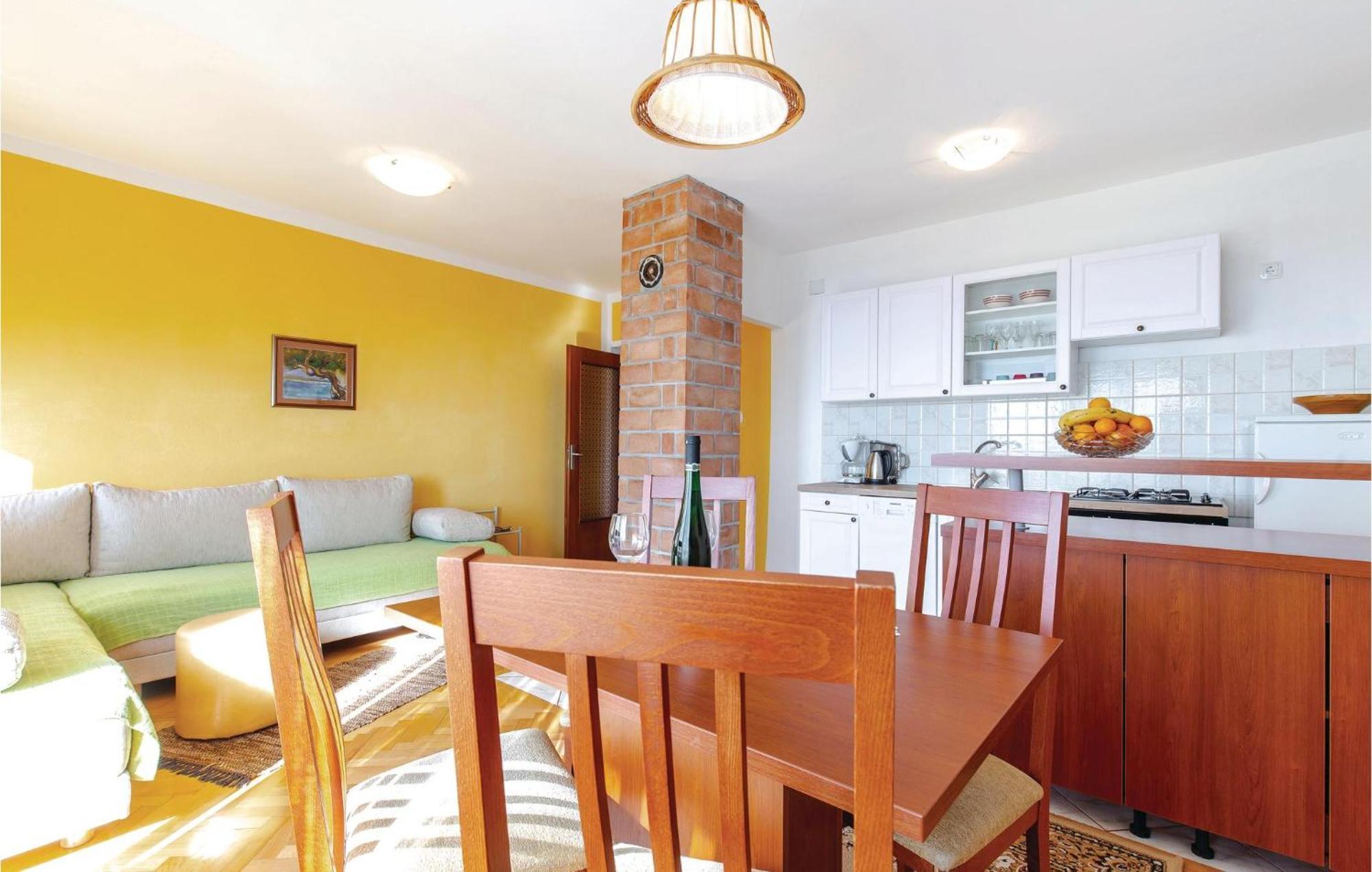 Stunning Apartment In Novi Vinodolski With Wifi Dış mekan fotoğraf