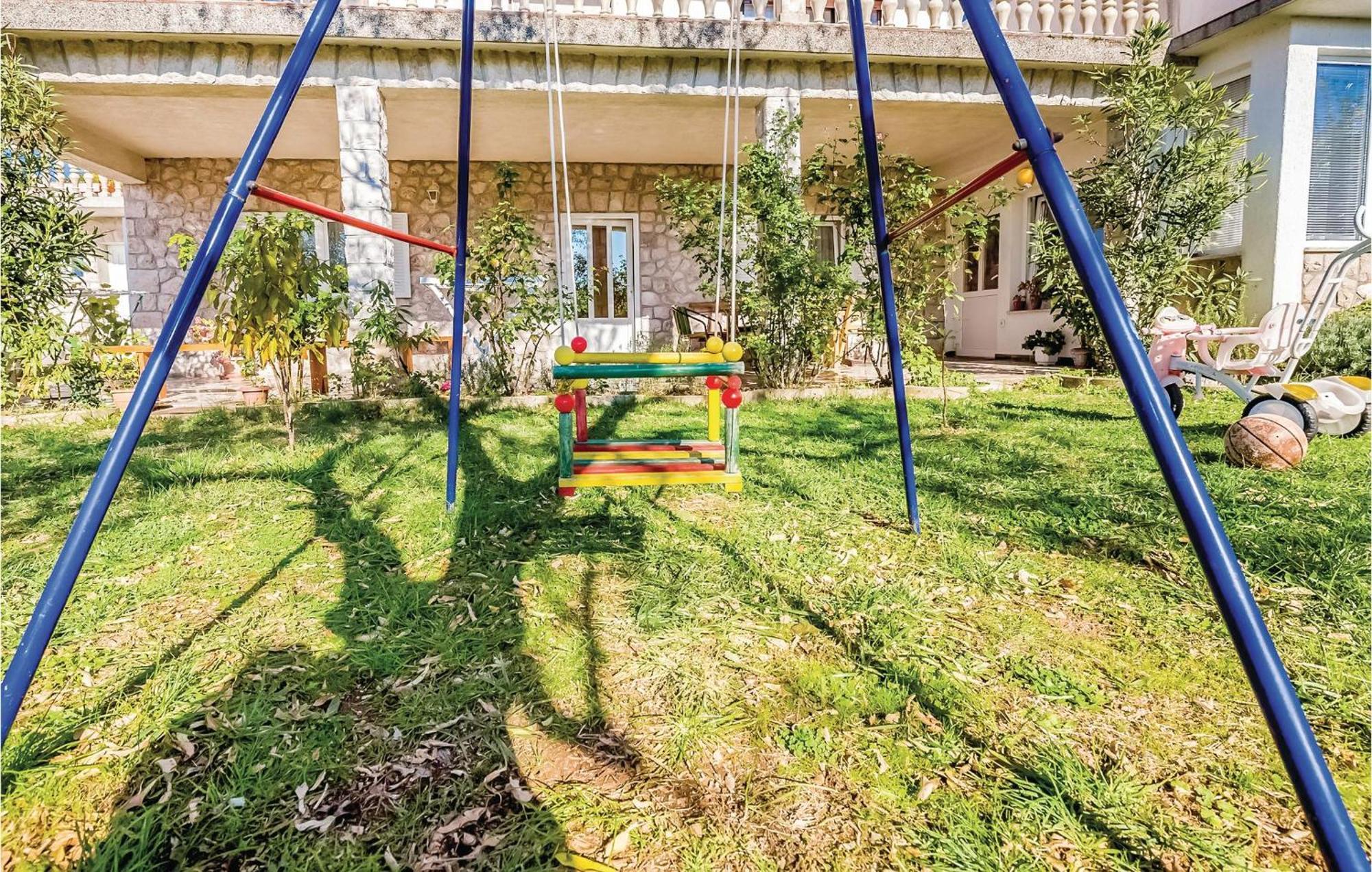 Stunning Apartment In Novi Vinodolski With Wifi Dış mekan fotoğraf